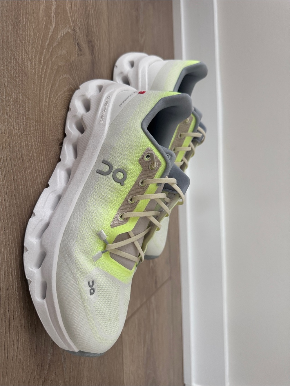 On‎ Running Cloudtilt White with Neon Yellow Accents
